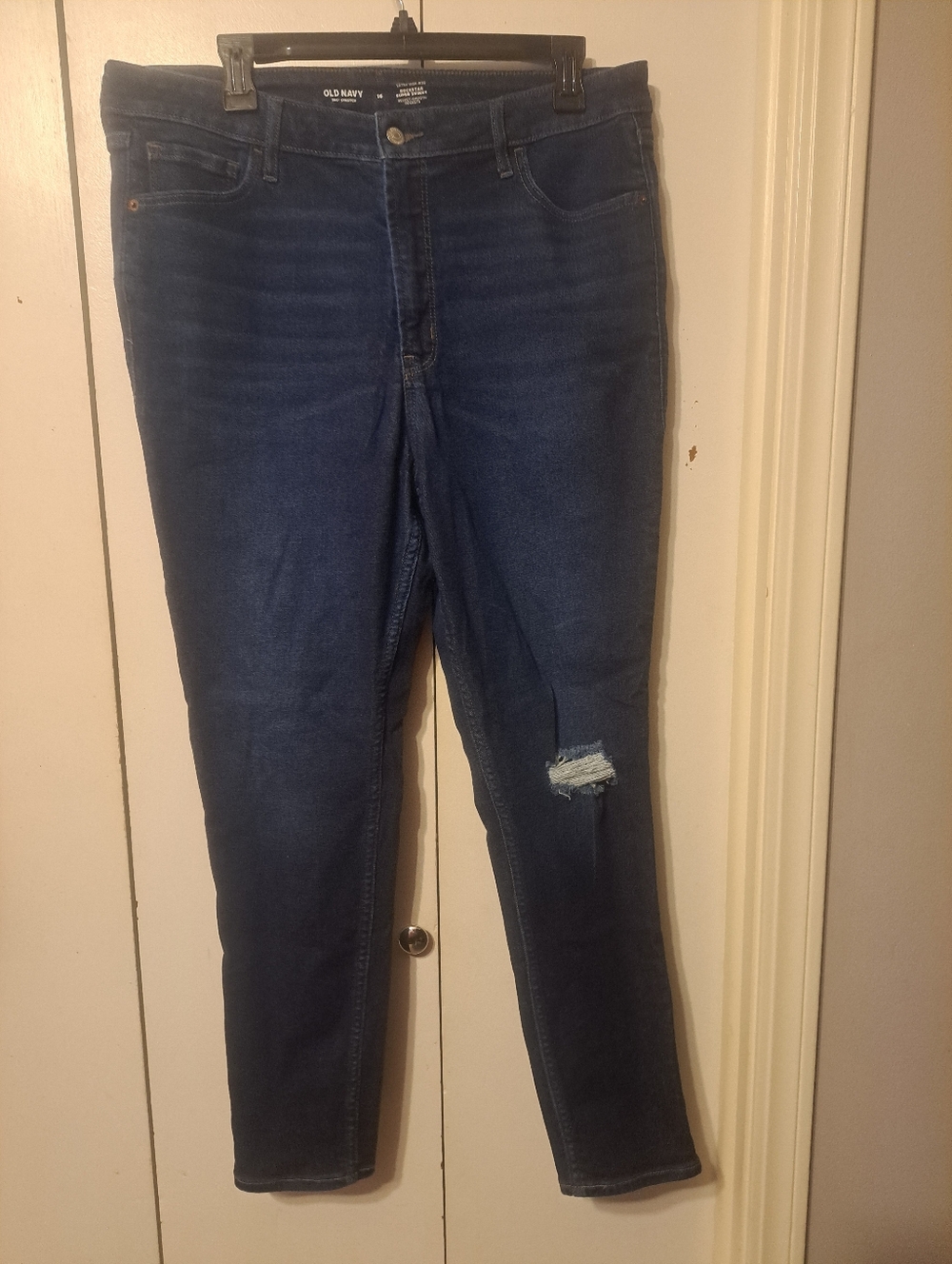 Old Navy Navy Blue Skinny Jeans with Knee Rip